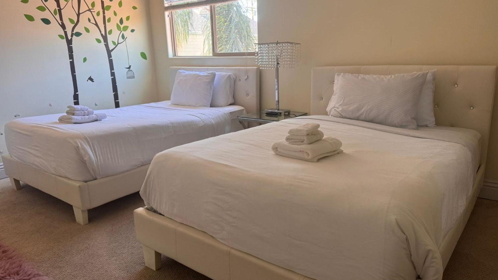 La Dream Gem - Beautiful Home With Spa Los Angeles Dış mekan fotoğraf